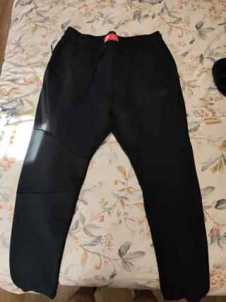 Chándal Nike Tech Fleece Negro y Gris