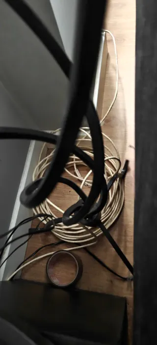 Mesita auxiliar redonda cristal y metal