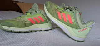 Zapatillas montaña Adidas Terrex niña