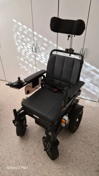 Silla de ruedas eléctrica completa