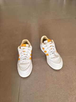 Zapatillas Adidas Forum XLG Blancas y Amarillas