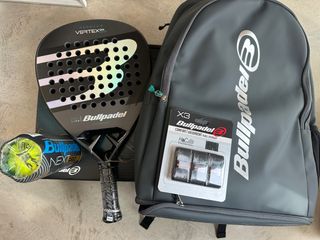 Pack Bullpadel: Pala, Bolas y Mochila
