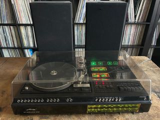 Equipo vintage tocadiscos METZ 4840 con altavoces
