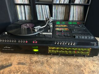 Equipo vintage tocadiscos METZ 4840 con altavoces