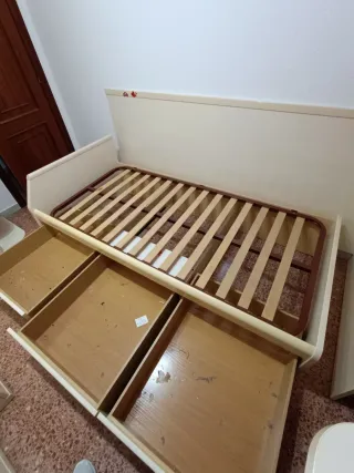 Somier cama individual beige y marrón