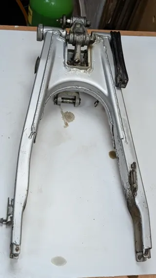 Basculante Yamaha XT600E