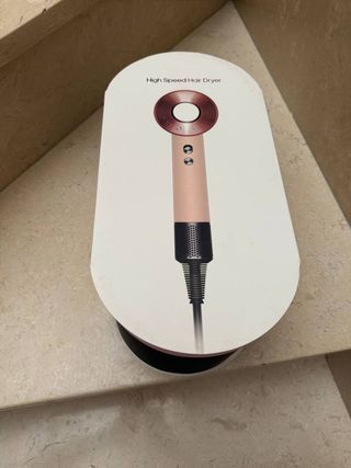 Dyson Supersonic Rosa con accessori