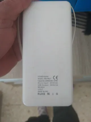 Cargador portátil blanco