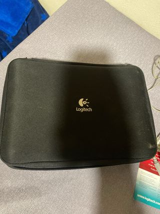 Altavoces Portátiles Logitech ( precio negocible)