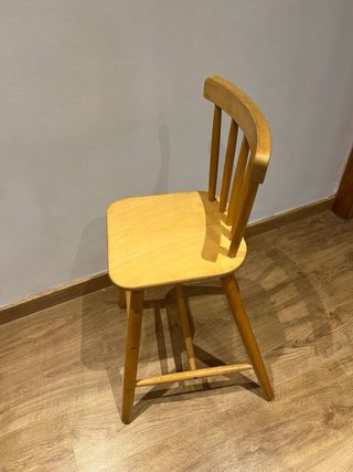 Silla de madera para niños