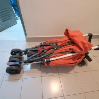 Silla de paseo plegable naranja