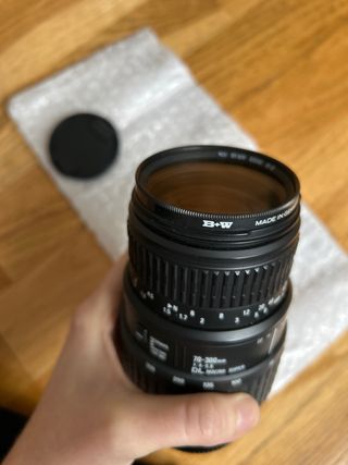 Teleobjetivo Sigma 70-300mm f/4-5.6 DL Macro