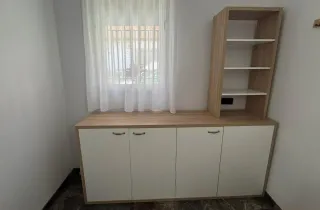 Escritorio madera con cajoneras