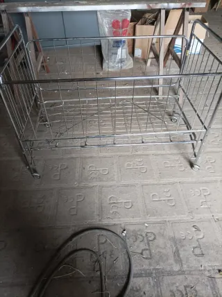 Cuna de hierro para bebé