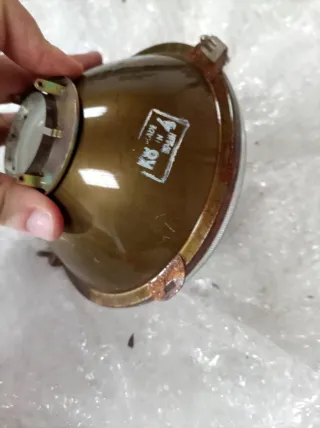 Faro Coche Antiguo Clásico