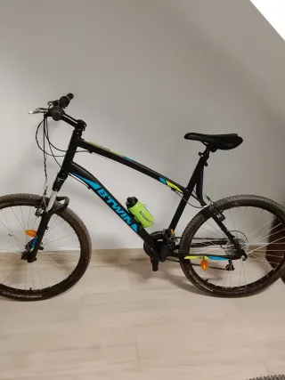 Bicicleta de montaña B'TWIN