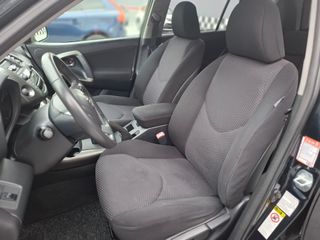 Toyota RAV4 2011