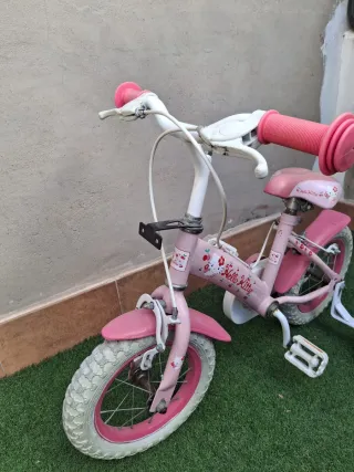 Bicicleta Hello Kitty rosa