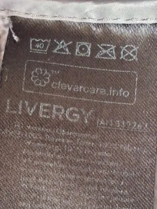 Chaqueta de plumas gris