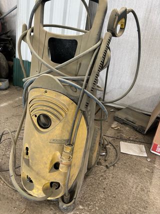 Hidrolimpiadora Karcher HD 10/25. S
