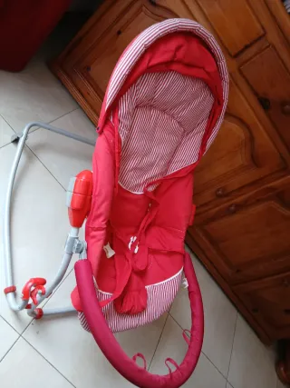 Mecedora/Sillita para Bebé Marca Brevi Italiana