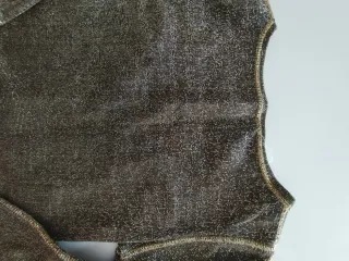 Top vintage dorado y negro