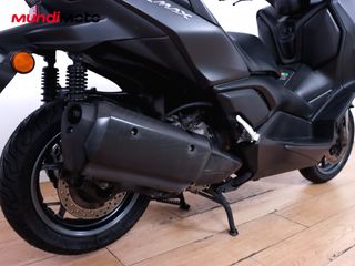 YAMAHA X-MAX 300