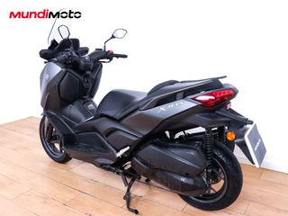 YAMAHA X-MAX 300