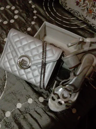 Conjunto Sandalias y Bolso Plata