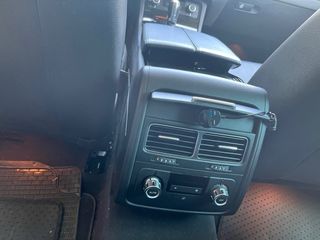 Volkswagen Touareg 2012