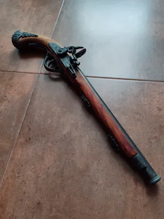 Pistola rifle antiguo decorativo época tercios esp