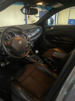 Alfa Romeo Giulietta 2011