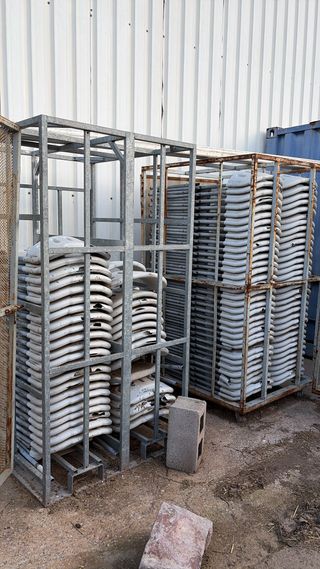 Cajones metálicos para sillas