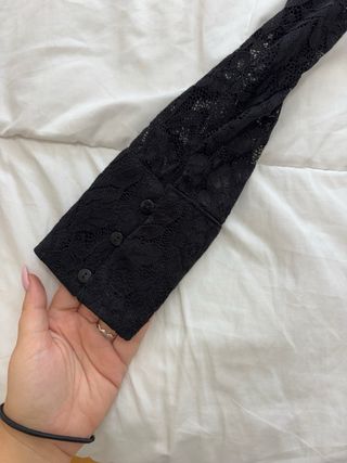 Top encaje manga larga negro