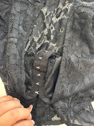 Top encaje manga larga negro