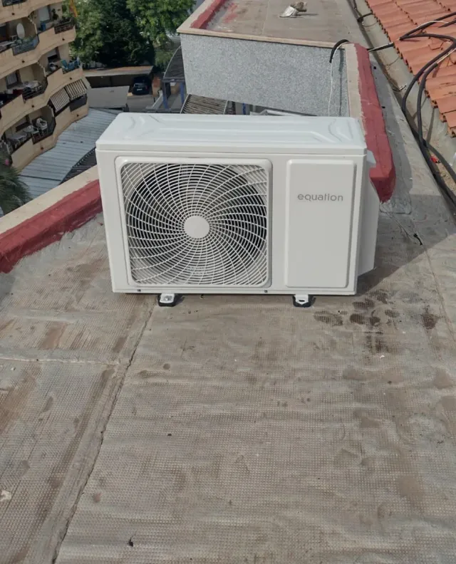 Installatore di condizionatori d'aria