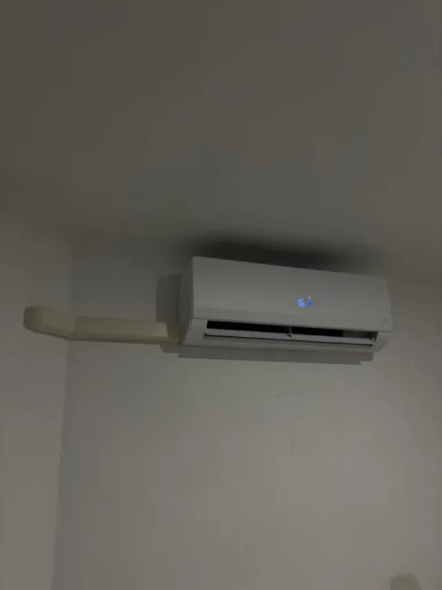 Installatore di condizionatori d'aria