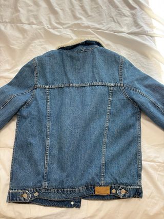 Chaqueta vaquera con borrego