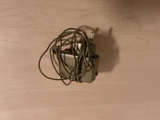 Nintendo DS Lite con custodia Pokémon Platino