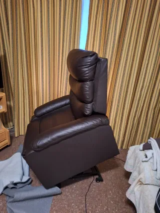 Butaca de salón marrón (NEGOCIABLE)