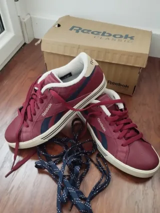 Zapatillas Reebok Burdeos y Azul