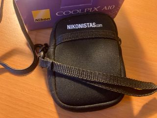 Cámara Nikon Coolpix A10 Morada