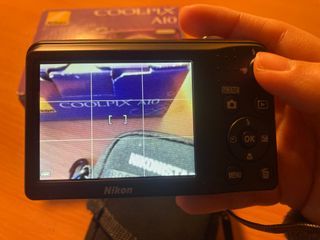 Cámara Nikon Coolpix A10 Morada