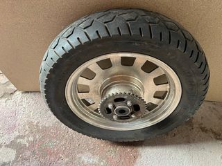 Llantas delantera y trasera Hyosung Aquila 250