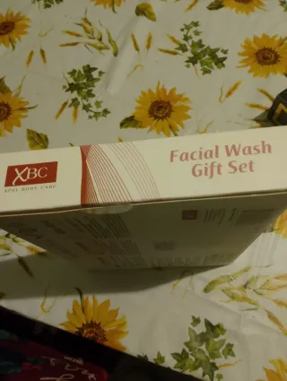 Set regalo XBC 3 lavaggi viso