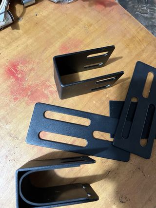 2 Soportes Metal Universales para Baúl