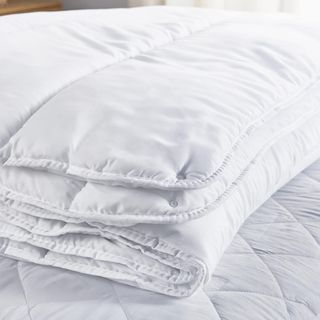 Pikolin Home - Nordische Bettdecke aus Aloe Vera F