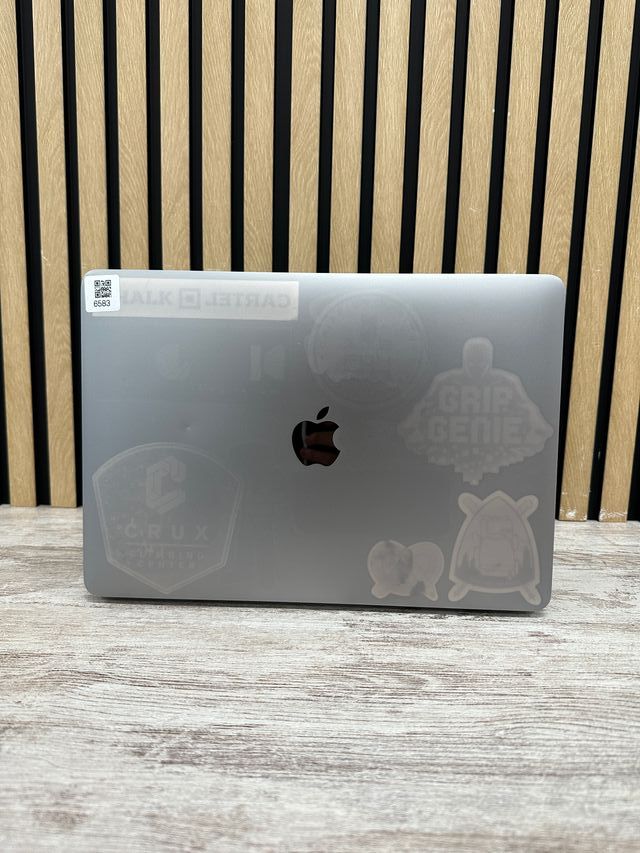 MacBook Air 13" 2018 i5 8gb 256gb SSD