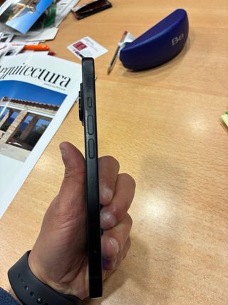 iPhone 15 128GB Negro