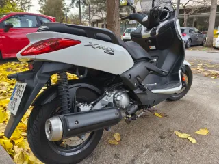 Yamaha X-Max 250 ABS 2011